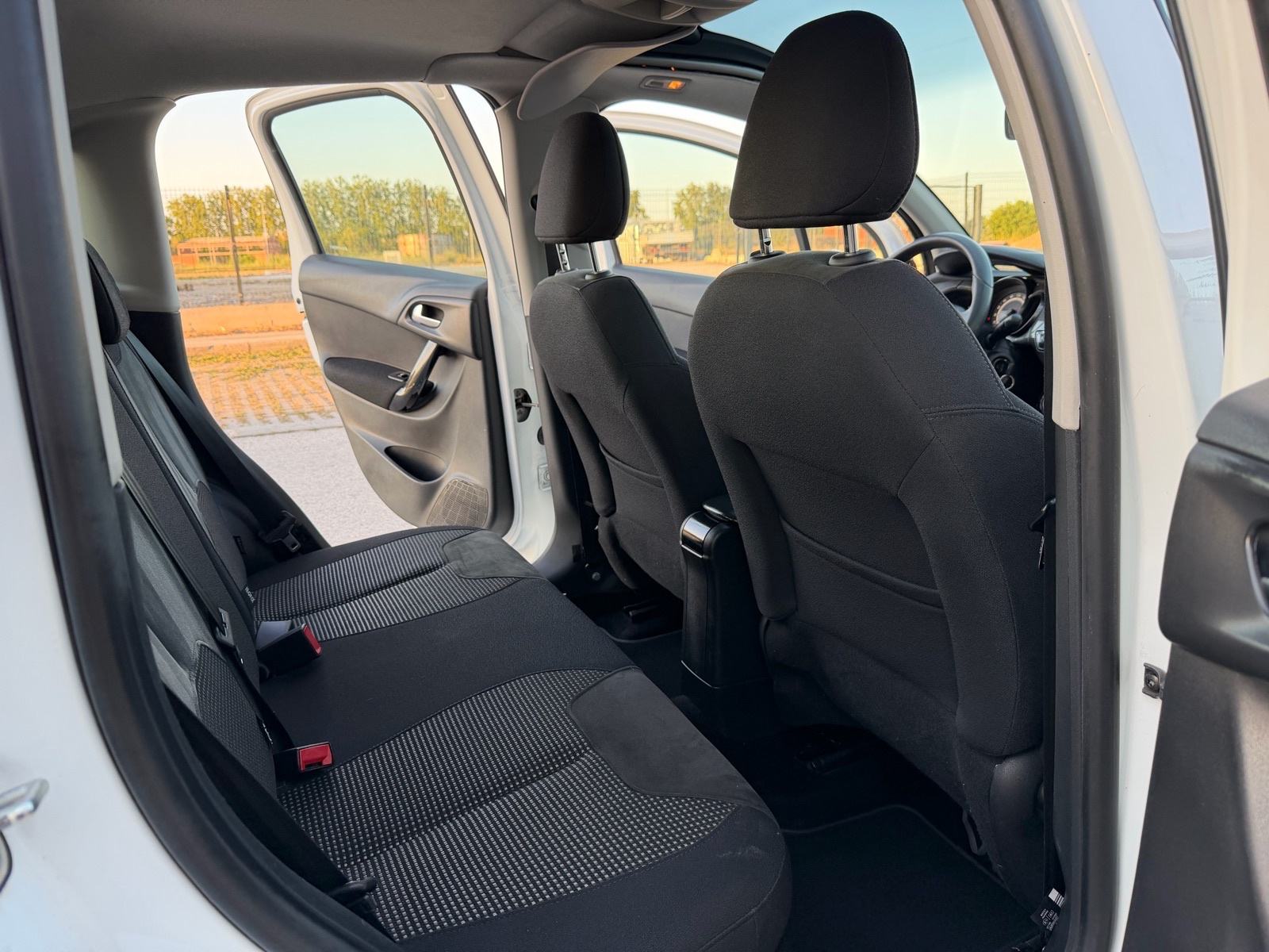Citroën C3 1,2 Exclusive, fotografija 11