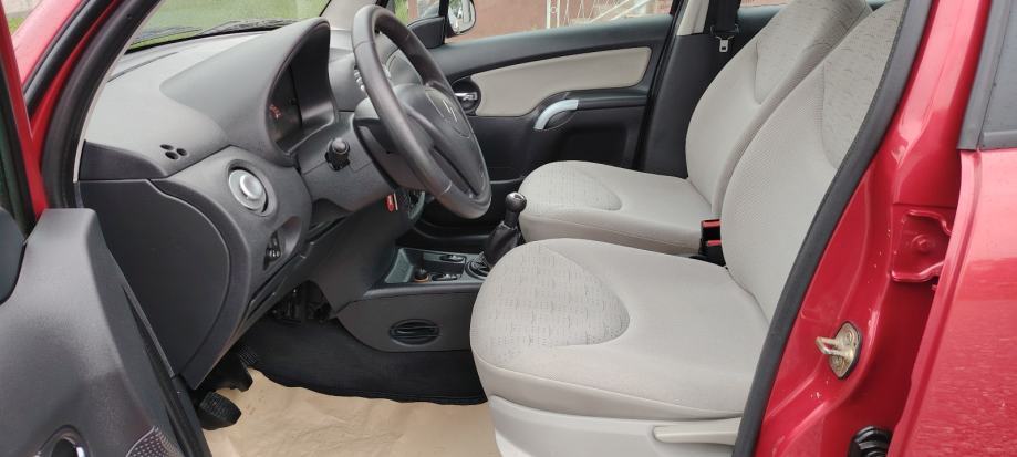 Citroën C3 1,4 i, fotografija 8