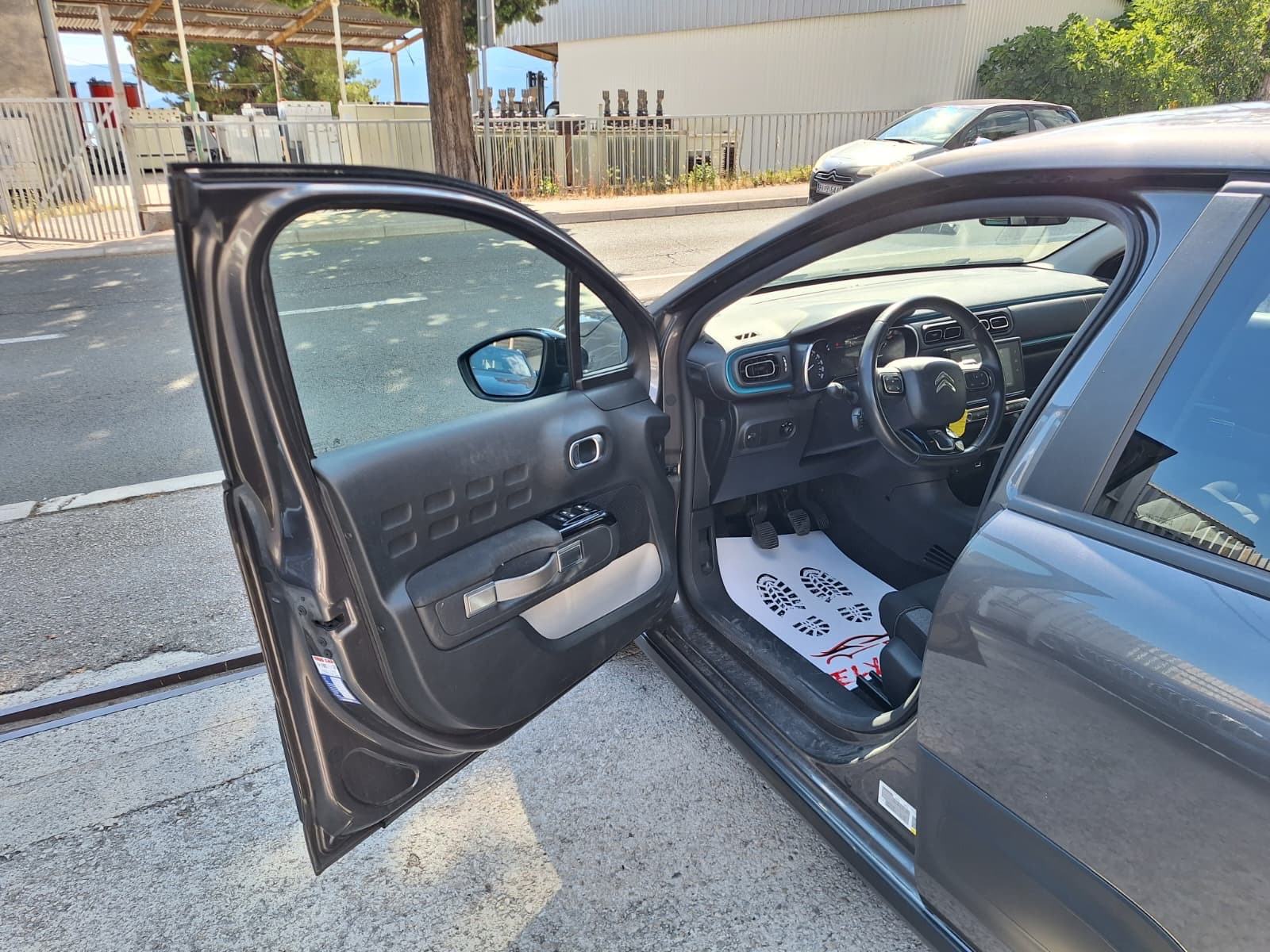 Citroën C3 1,5 BlueHDI 100 KS SKINE PACK/ u sustav pdv, fotografija 10