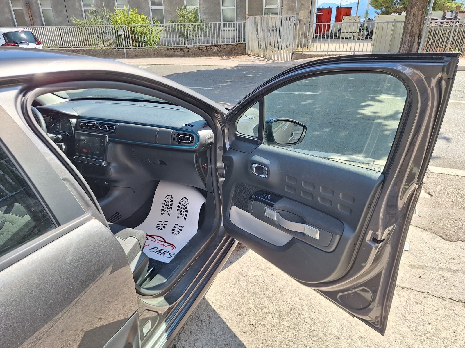 Citroën C3 1,5 BlueHDI 100 KS SKINE PACK/ u sustav pdv, fotografija 16