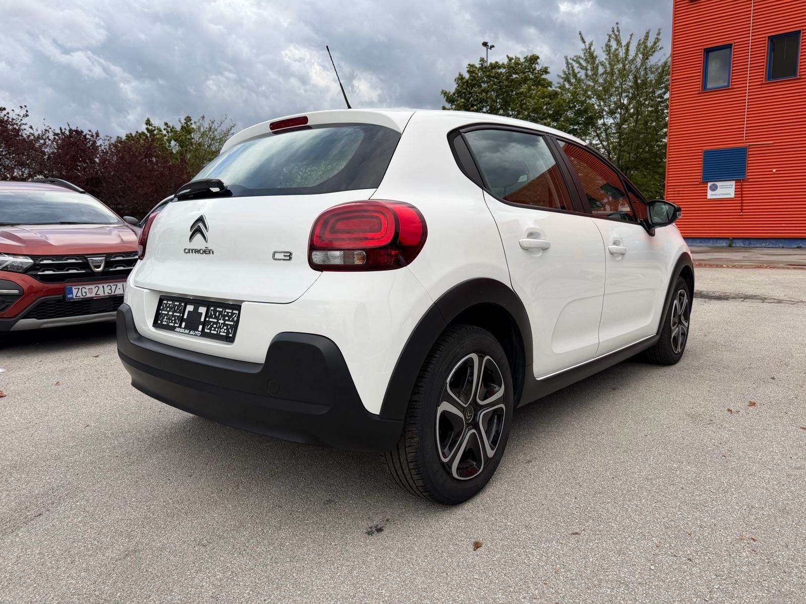***Citroën C3 1,5 BlueHDI u PDV-u, LED, 16'', NAVI, REDIZAJN***, fotografija 5