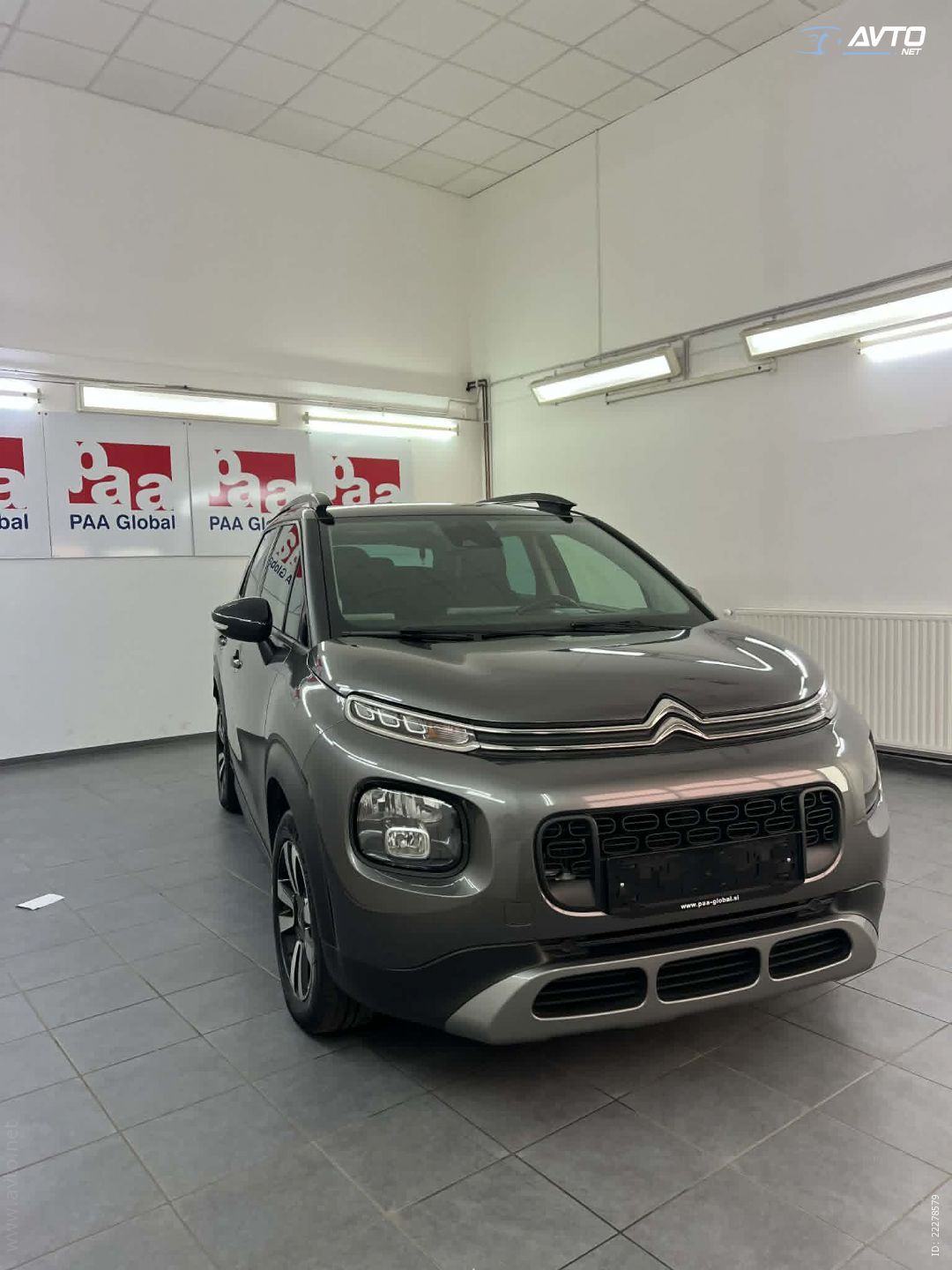 Citroën C3 Aircross 1,2 PureTech 81 KW, PDC, LED, SERVISNA KNJIGA, fotografija 2