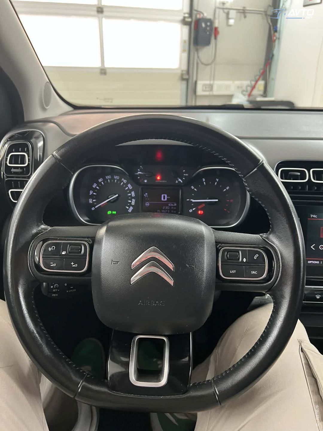 Citroën C3 Aircross 1,2 PureTech 81 KW, PDC, LED, SERVISNA KNJIGA, fotografija 8