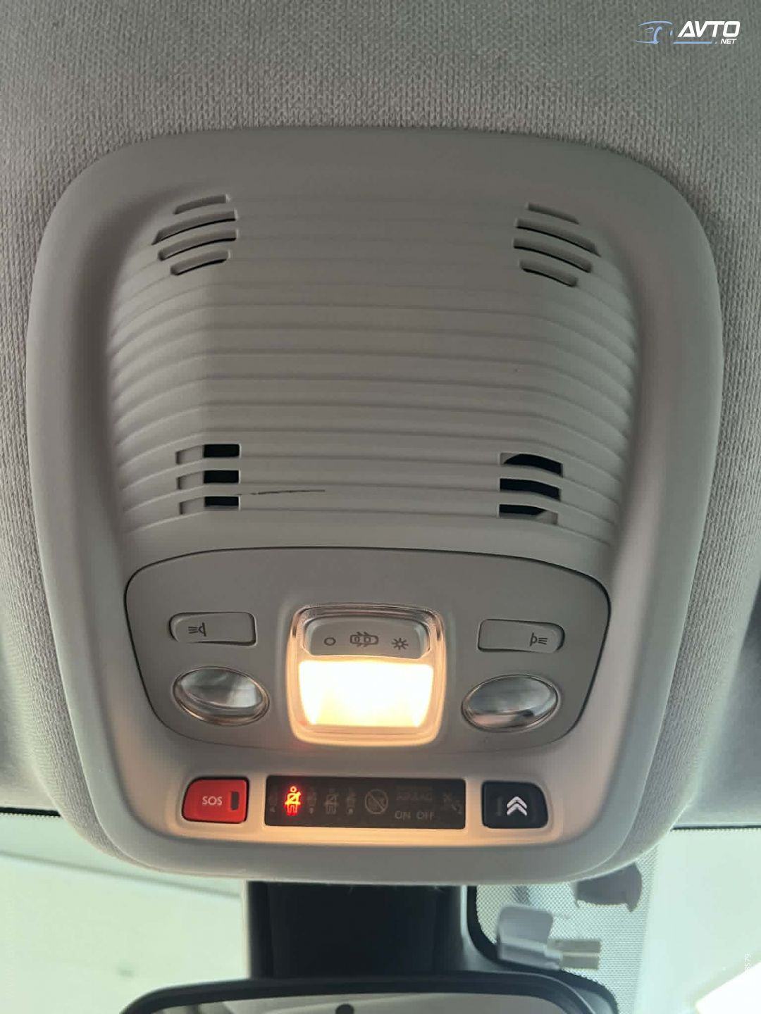 Citroën C3 Aircross 1,2 PureTech 81 KW, PDC, LED, SERVISNA KNJIGA, fotografija 12