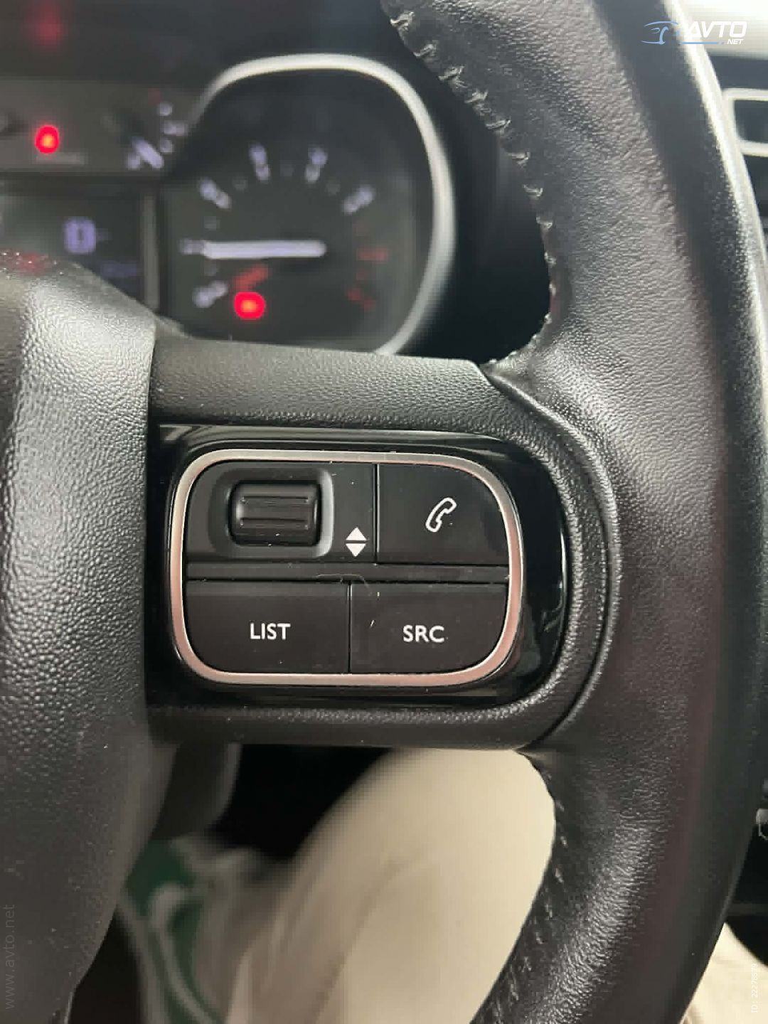 Citroën C3 Aircross 1,2 PureTech 81 KW, PDC, LED, SERVISNA KNJIGA, fotografija 10