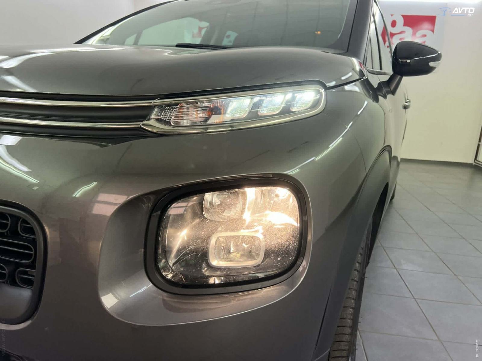 Citroën C3 Aircross 1,2 PureTech 81 KW, PDC, LED, SERVISNA KNJIGA, fotografija 3