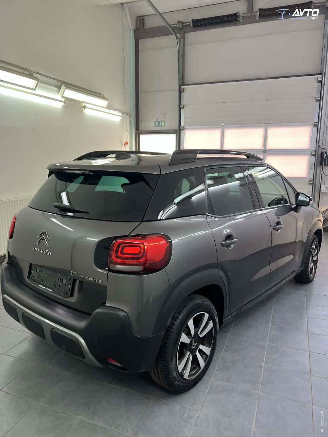 Citroën C3 Aircross 1,2 PureTech 81 KW, PDC, LED, SERVISNA KNJIGA, fotografija 18