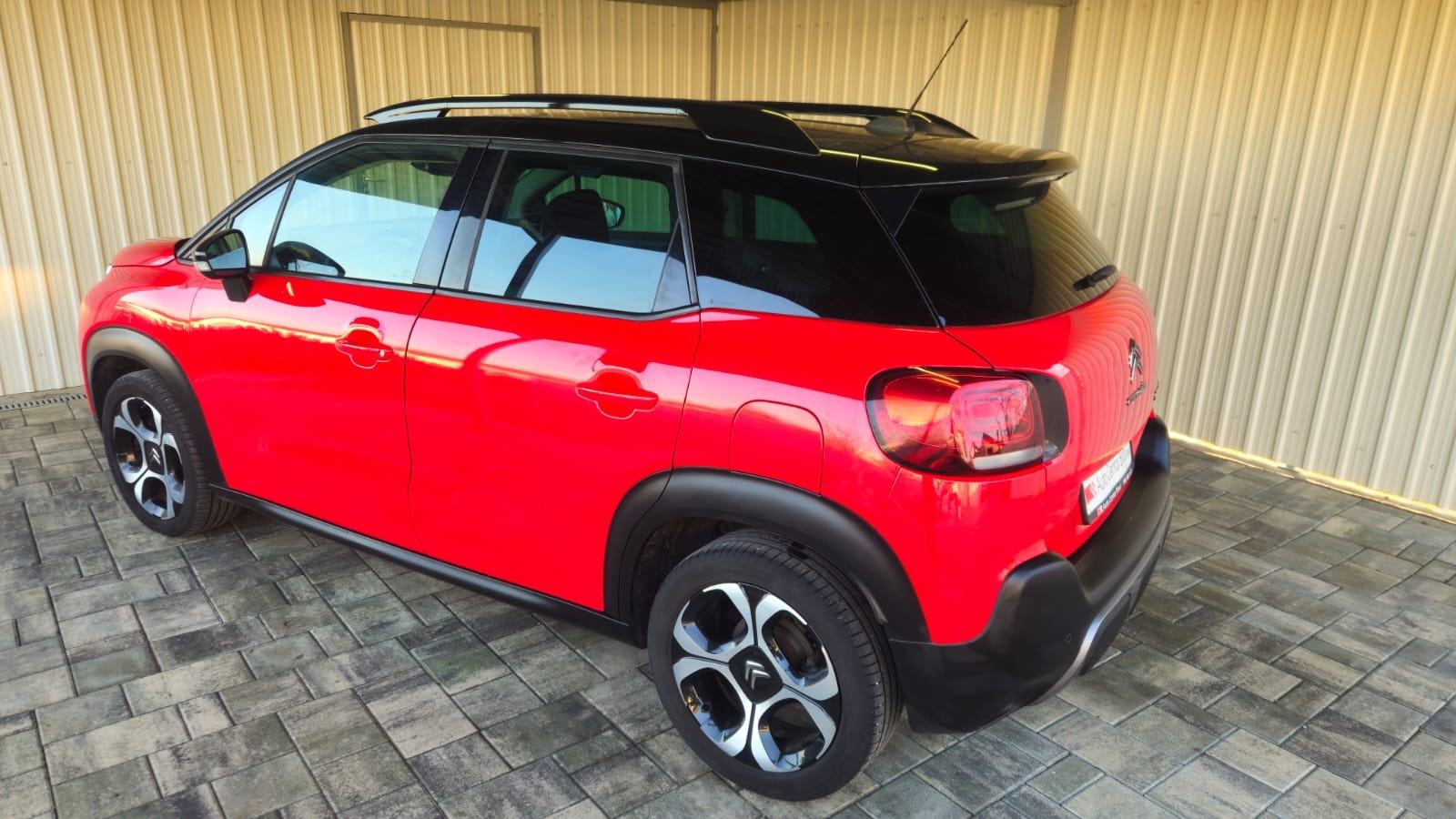 Citroën C3 Aircross 1,2 Shine ,kamera,17" felge ,navi.. leasing, fotografija 3