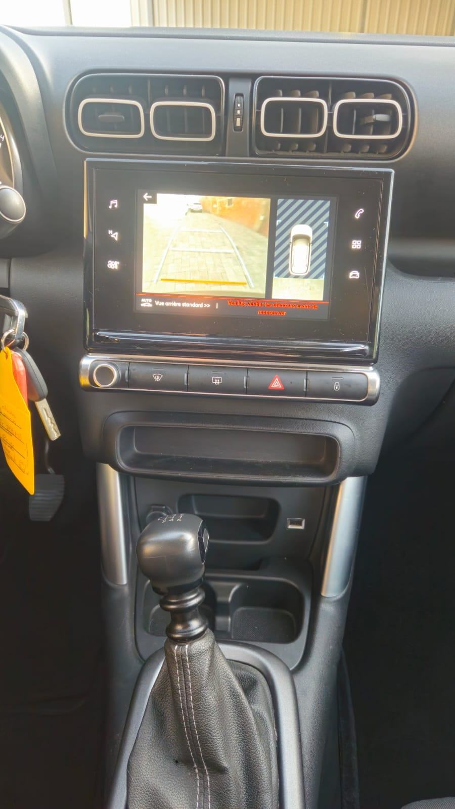 Citroën C3 Aircross 1,2 Shine ,kamera,17" felge ,navi.. leasing, fotografija 5