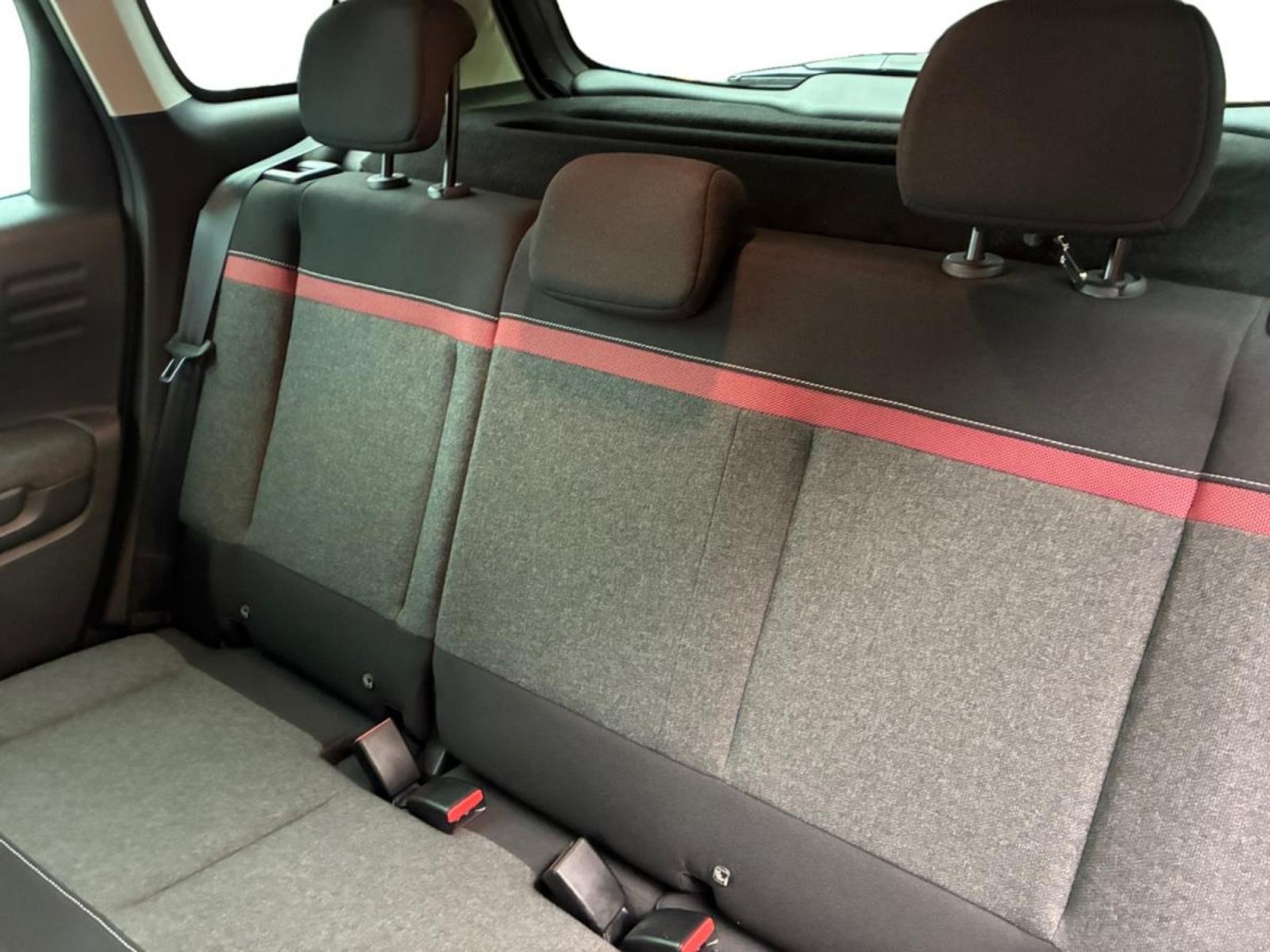 Citroën C3 Aircross 1.2 T⛔️VELIKI SERVIS REMENJA⛔️NOVE GUME⛔️, fotografija 8