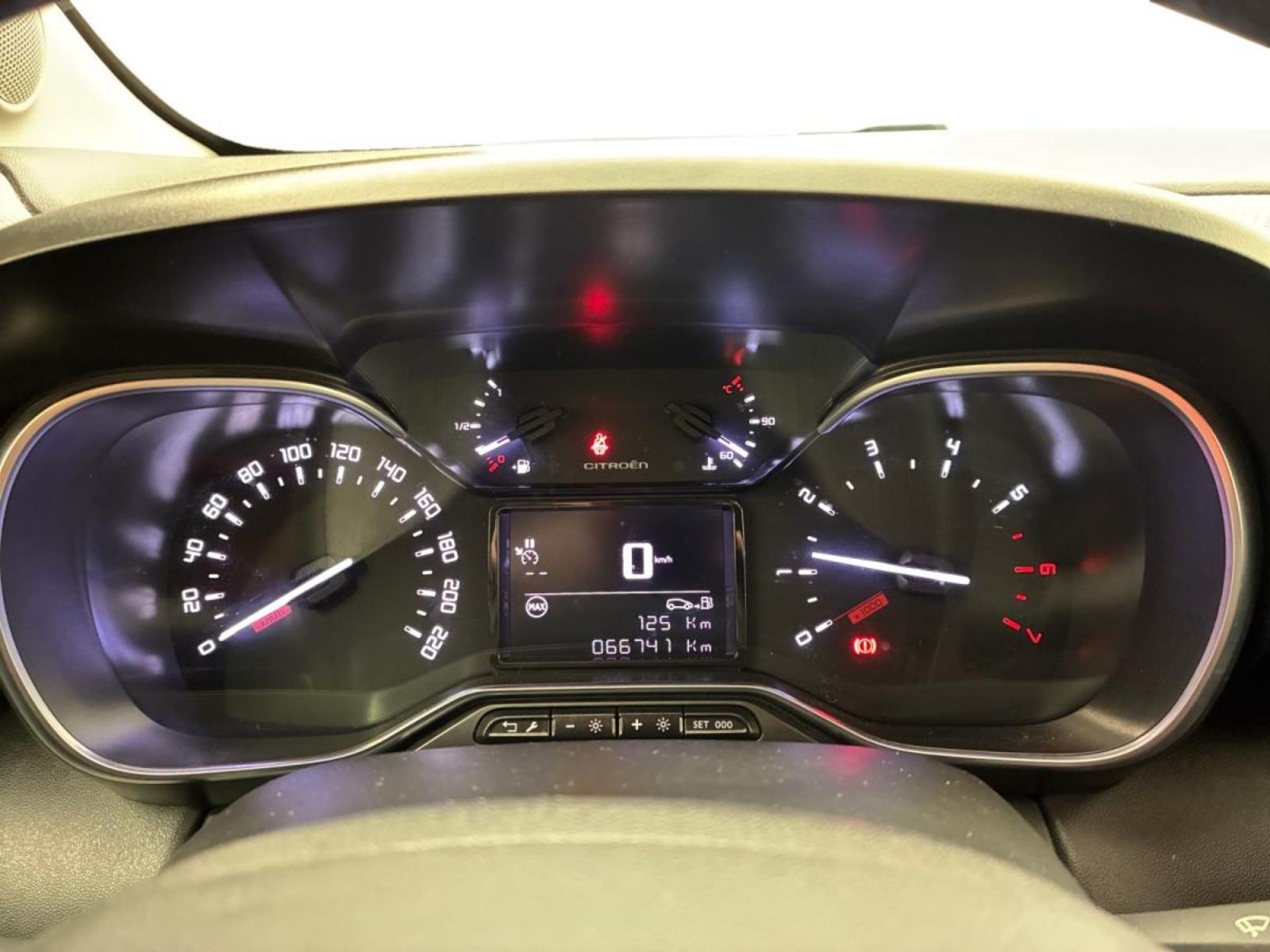Citroën C3 Aircross 1.2 T⛔️VELIKI SERVIS REMENJA⛔️NOVE GUME⛔️, fotografija 10
