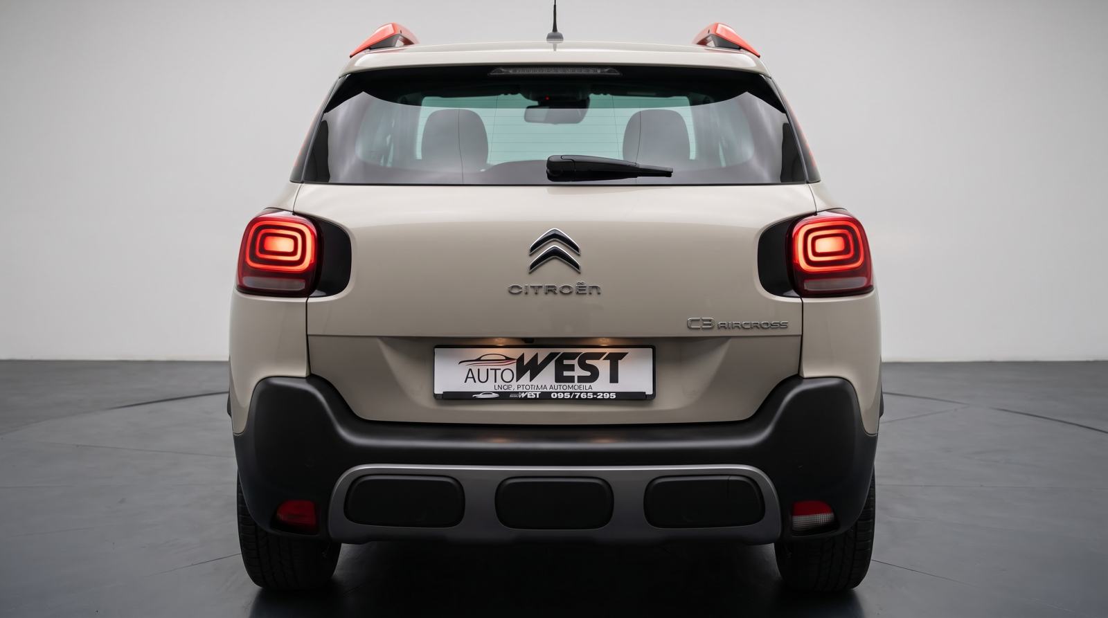 Citroën C3 Aircross 1,5 SAMO 75000 KAO NOV, fotografija 7