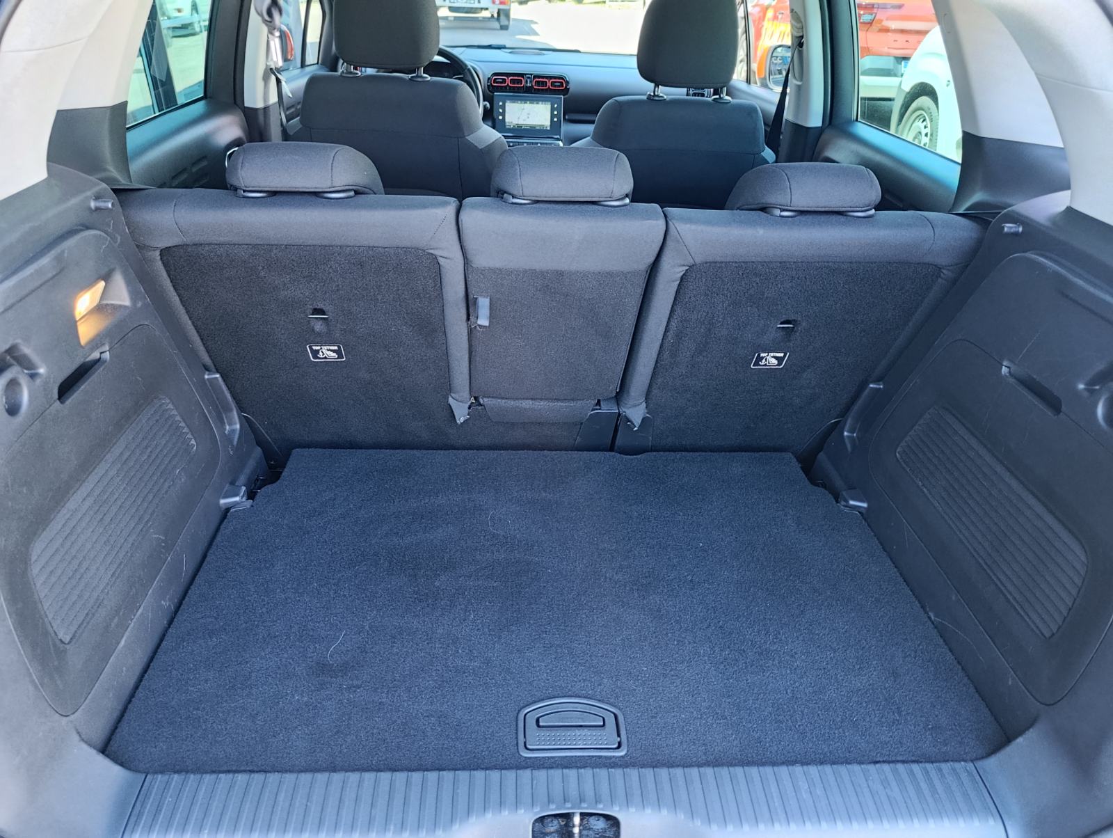 Citroën C3 Aircross Shine, panoramski krov, navigacija, jamstvo 1.g., fotografija 18