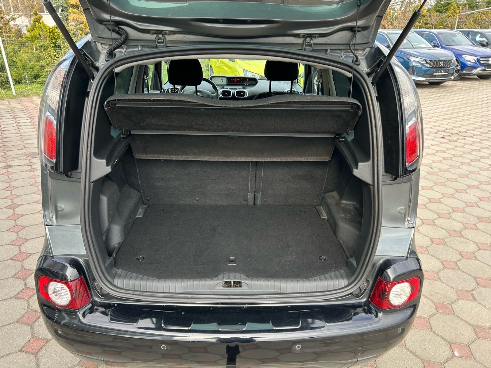 Citroën C3 Picasso 1,2 benzin 2016.,SERVISNA, PARK SENZ, LED, KUKA...., fotografija 12