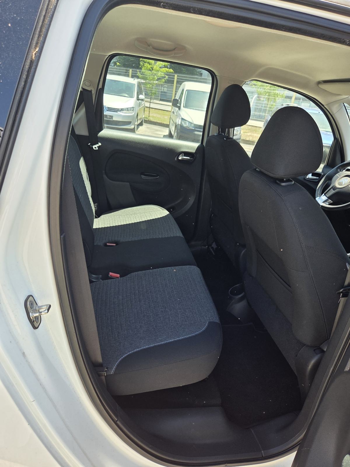 Citroën C3 Picasso 1,6 BlueHDi *110 KS*, fotografija 6