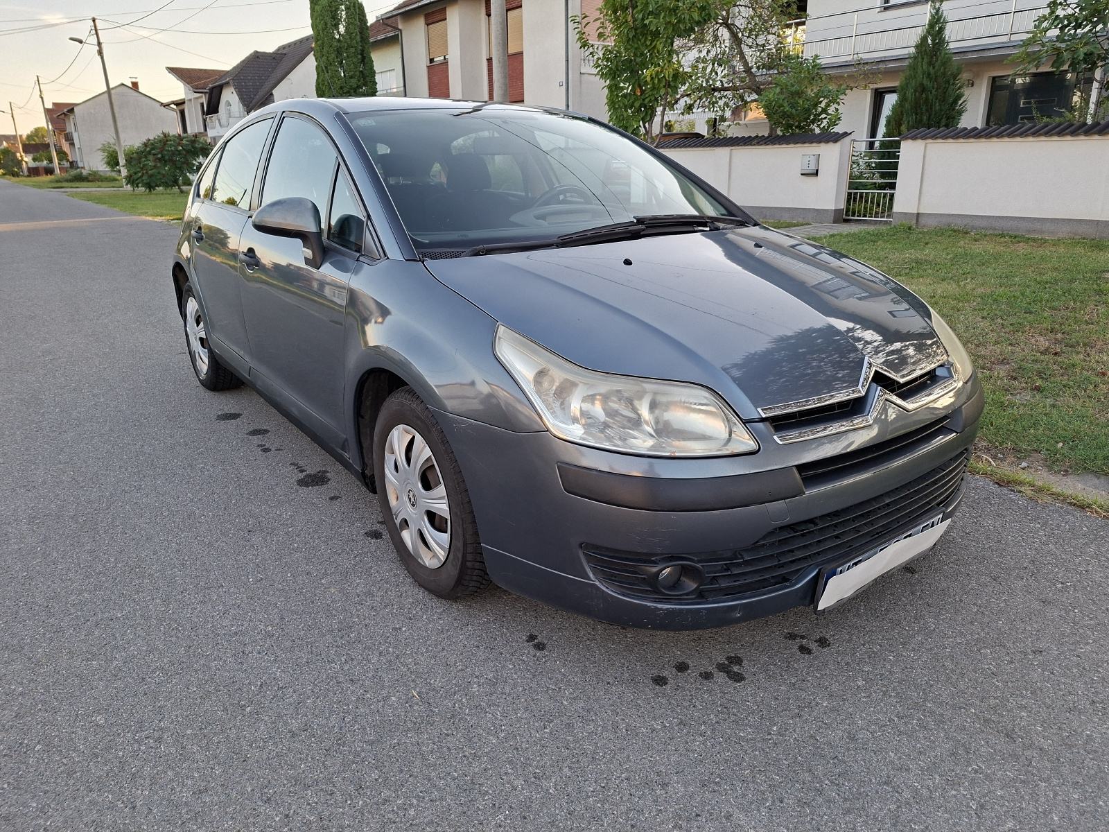 Citroën C4 1 6 hdi. 66 kv 90 ks mala potrosnja, fotografija 2