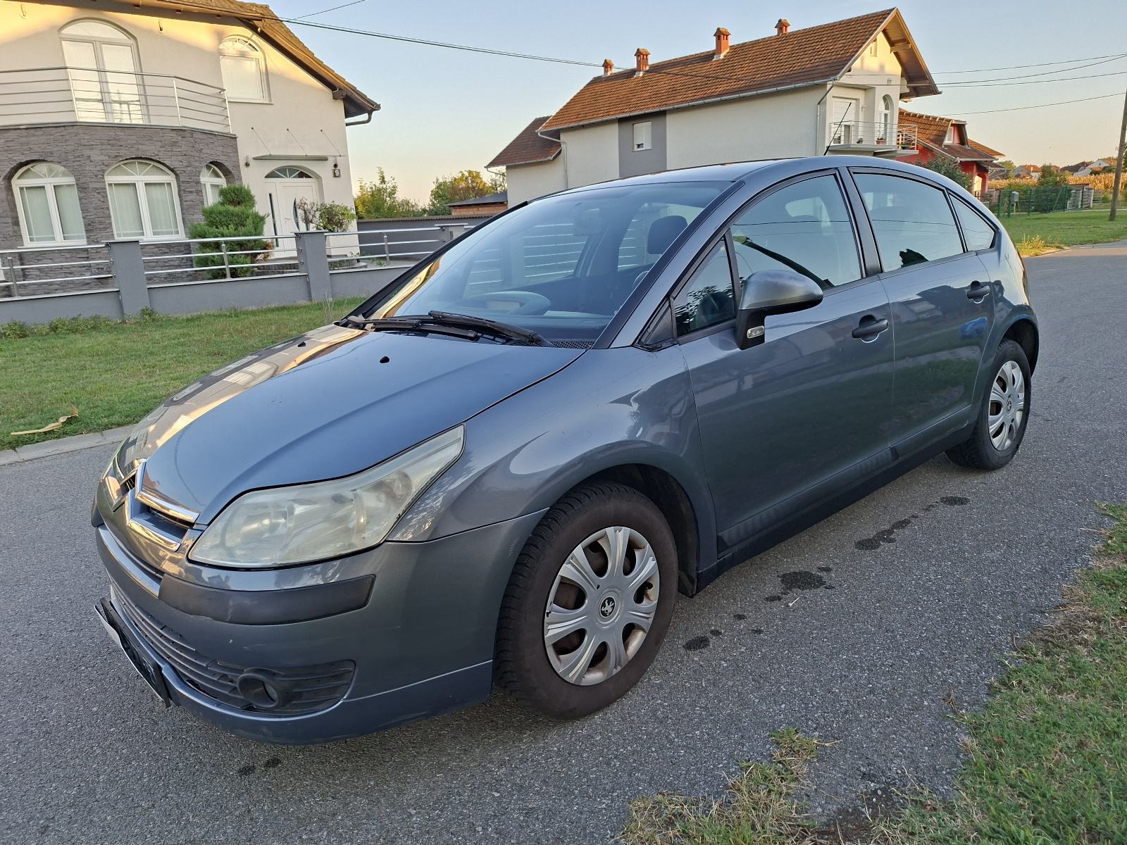 Citroën C4 1 6 hdi. 66 kv 90 ks mala potrosnja, fotografija 7