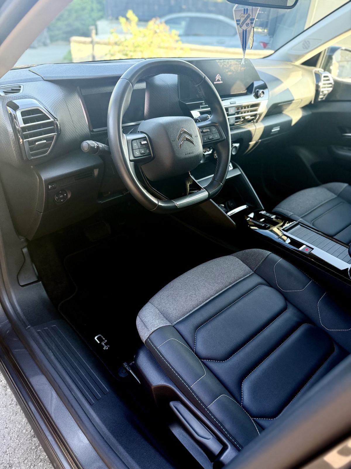 Citroën C4 130 SHINE automatik, full oprema, fotografija 4
