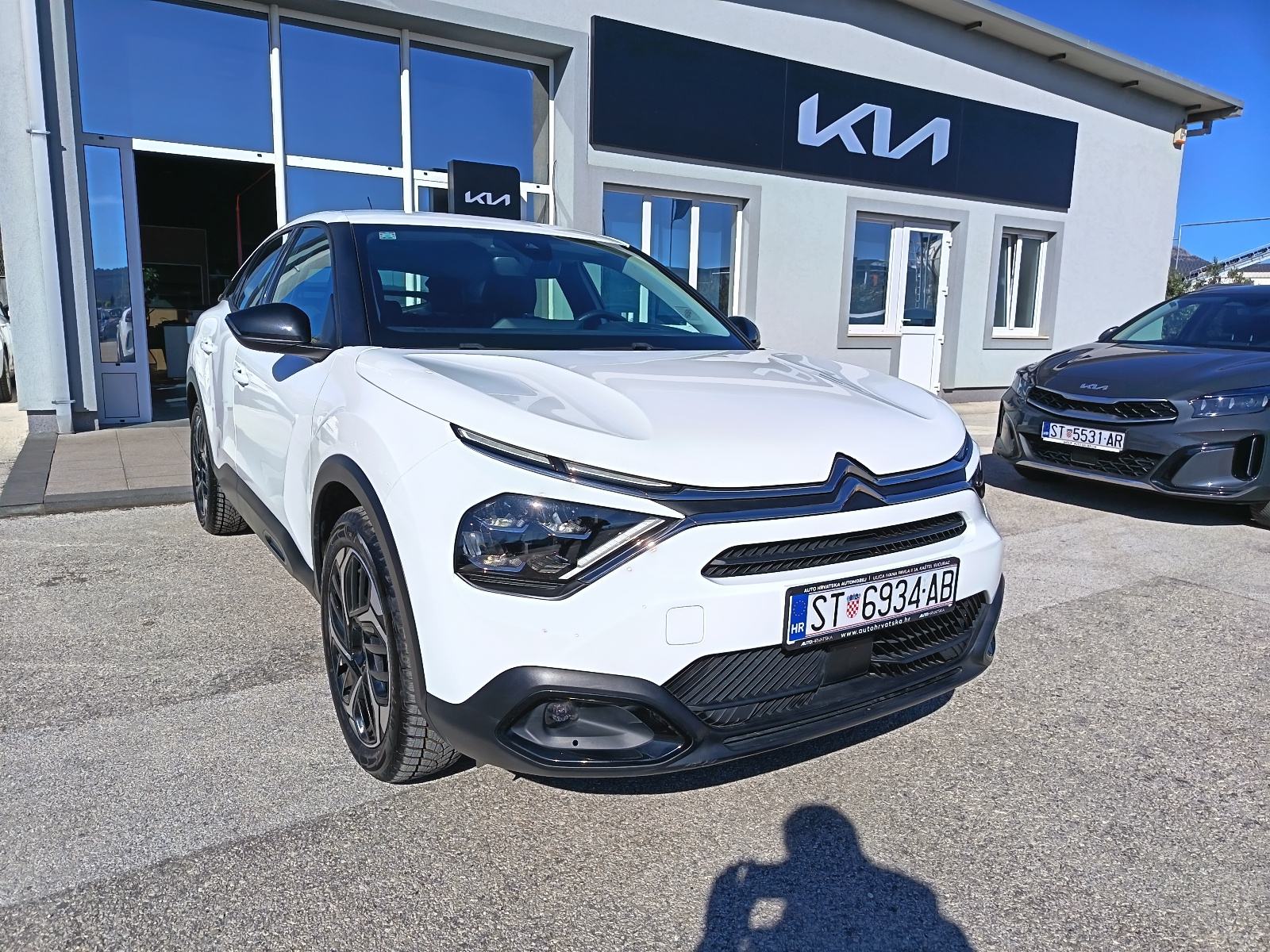Citroën C4 1,2 PureTech Feel Pack A/T, pogled izvana - slika 1