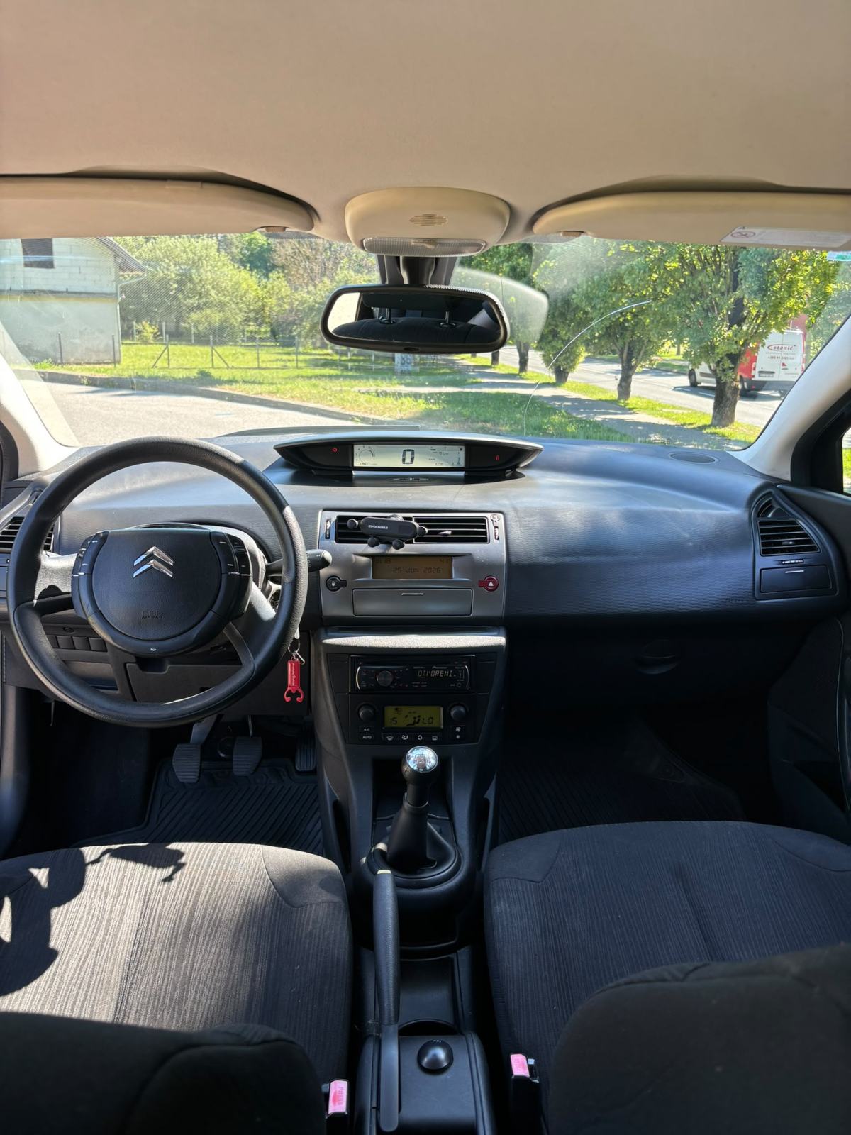 Citroën C4 1,4 i 16V, pogled izvana - slika 5