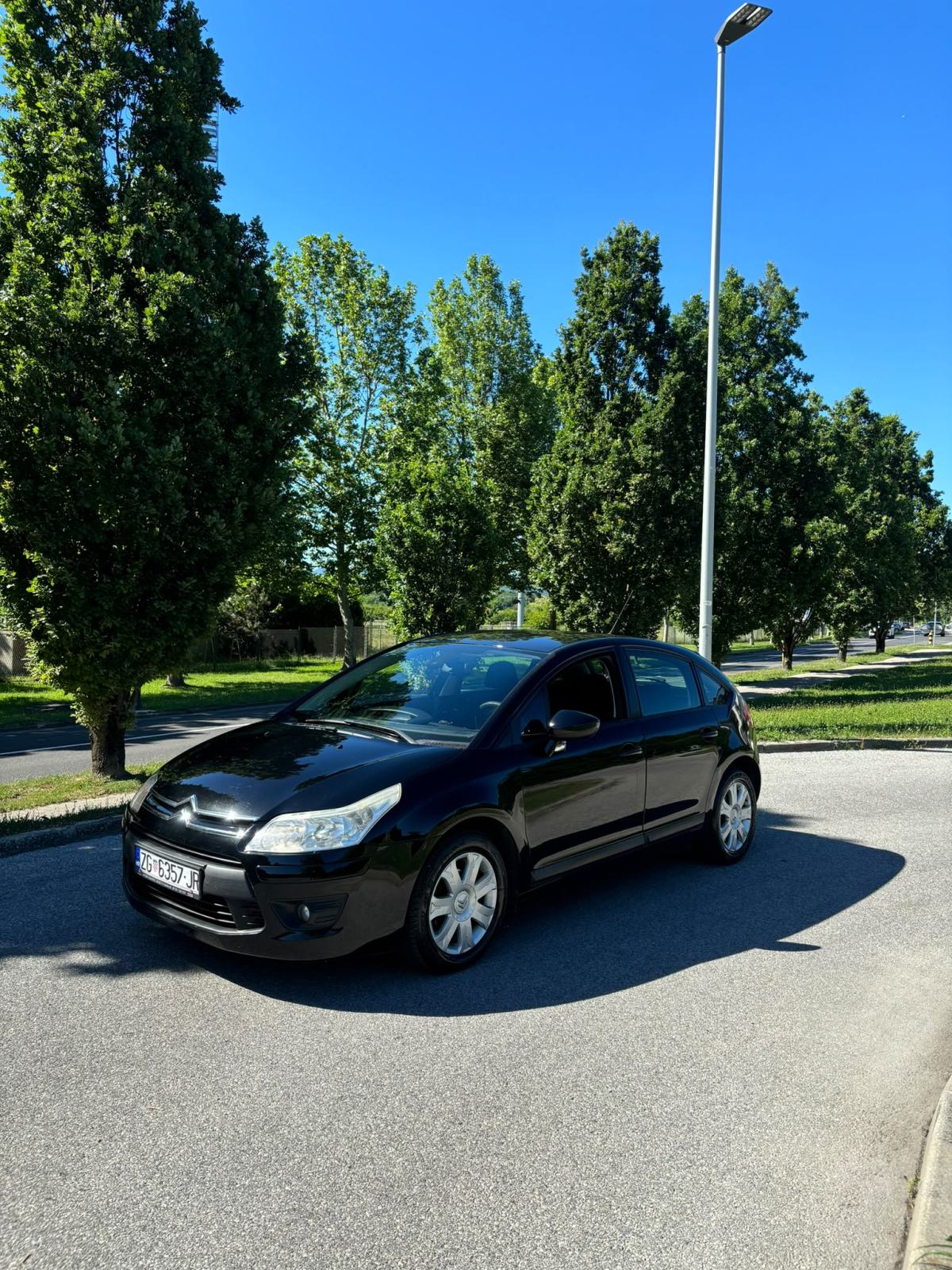 Citroën C4 1,4 i 16V, fotografija 12