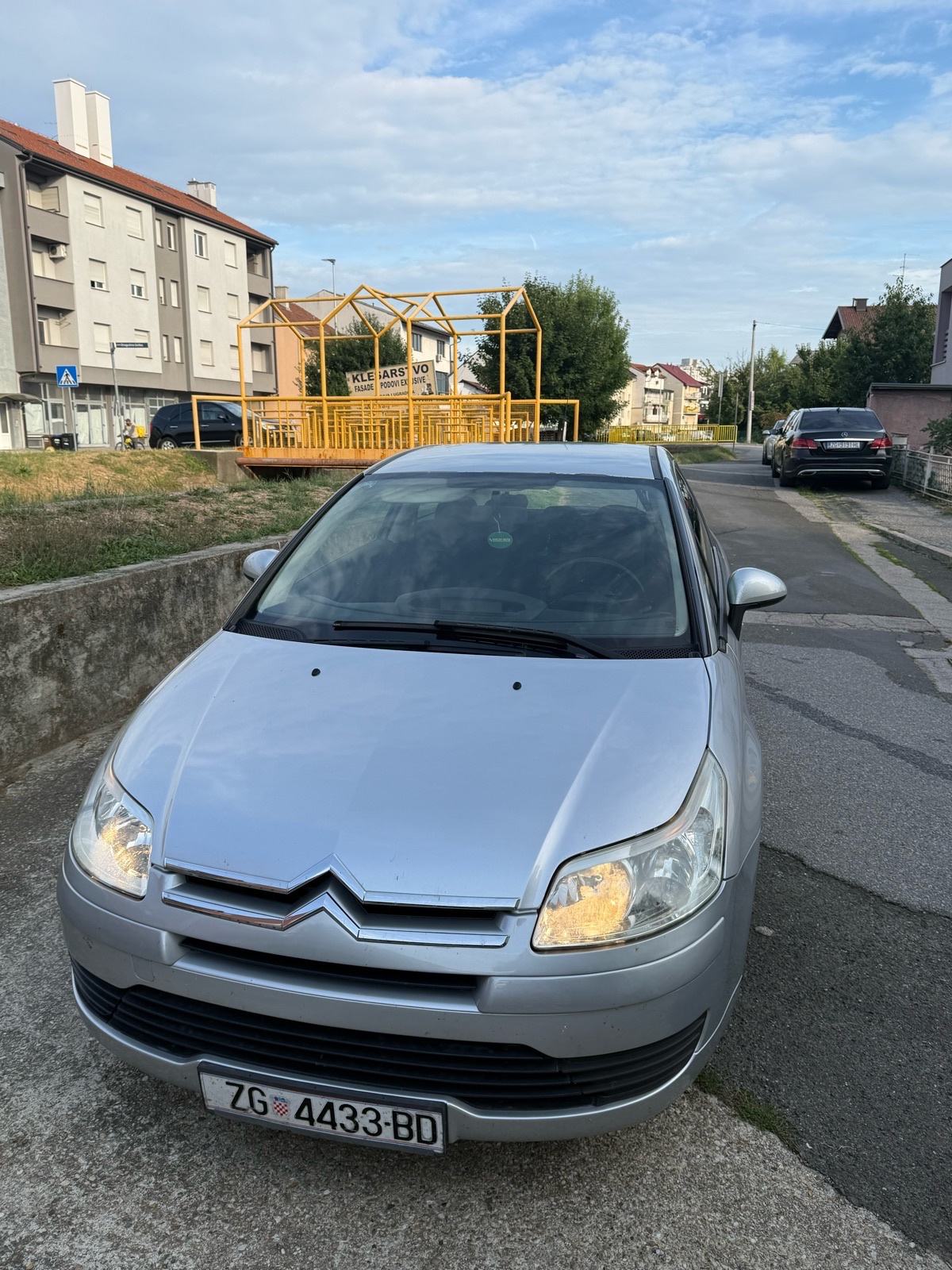 Citroën C4 1.4, fotografija 2