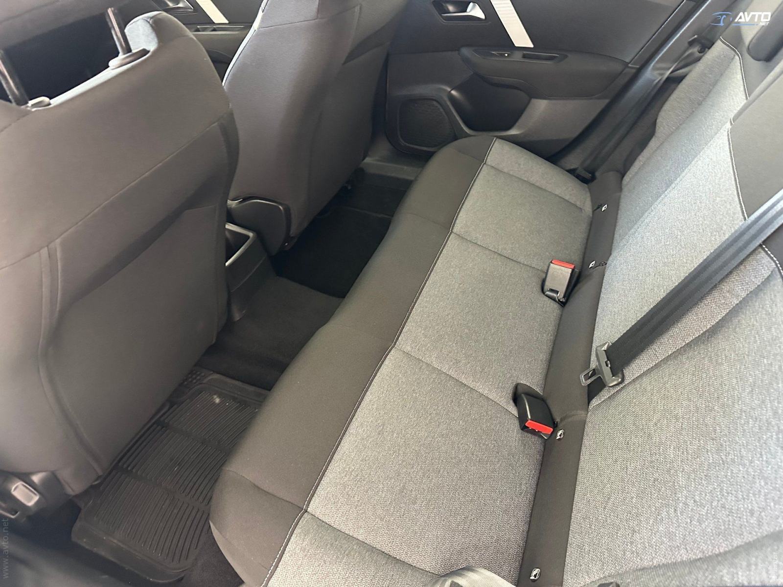 Citroën C4 1,5 BlueHDI 110 Feel Pack, fotografija 6