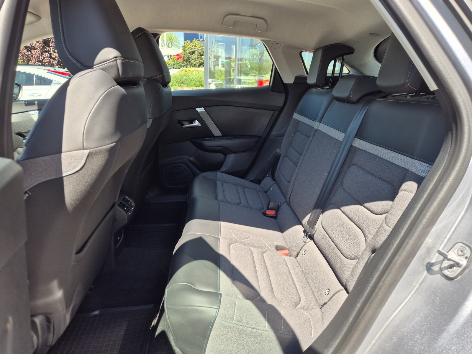 Citroën C4 1,5 BlueHDI 130 Shine Automatik, fotografija 9