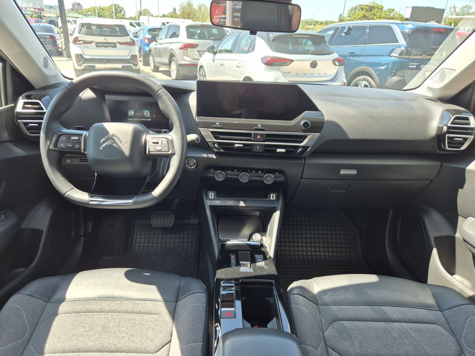 Citroën C4 1,5 BlueHDI 130 Shine Automatik, fotografija 12