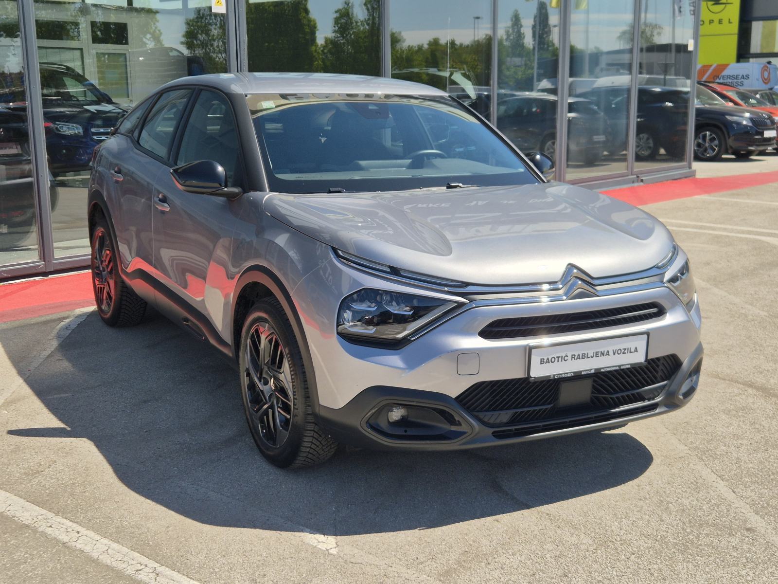 Citroën C4 1,5 BlueHDI 130 Shine Automatik, fotografija 3