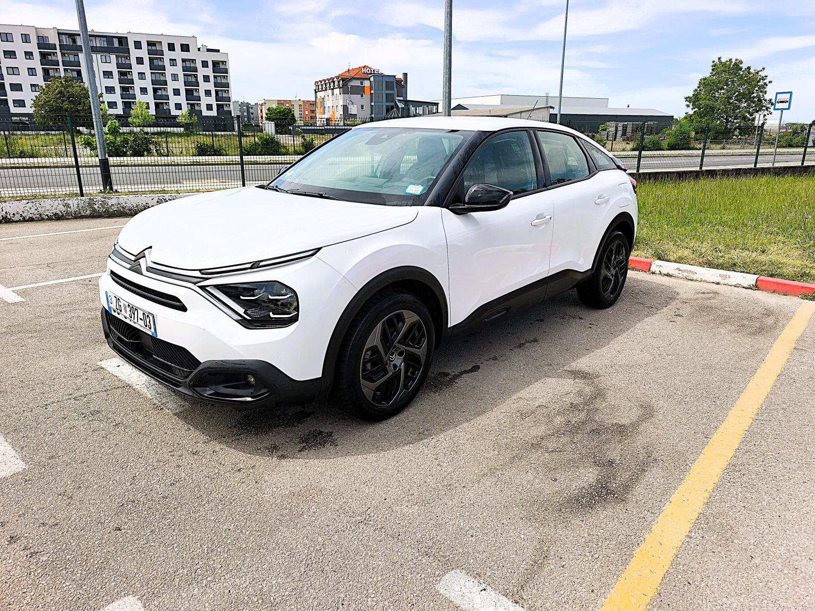 Citroën C4 1,5HDI 96kw AUT Lanac 8mm+servis, pogled izvana - slika 1