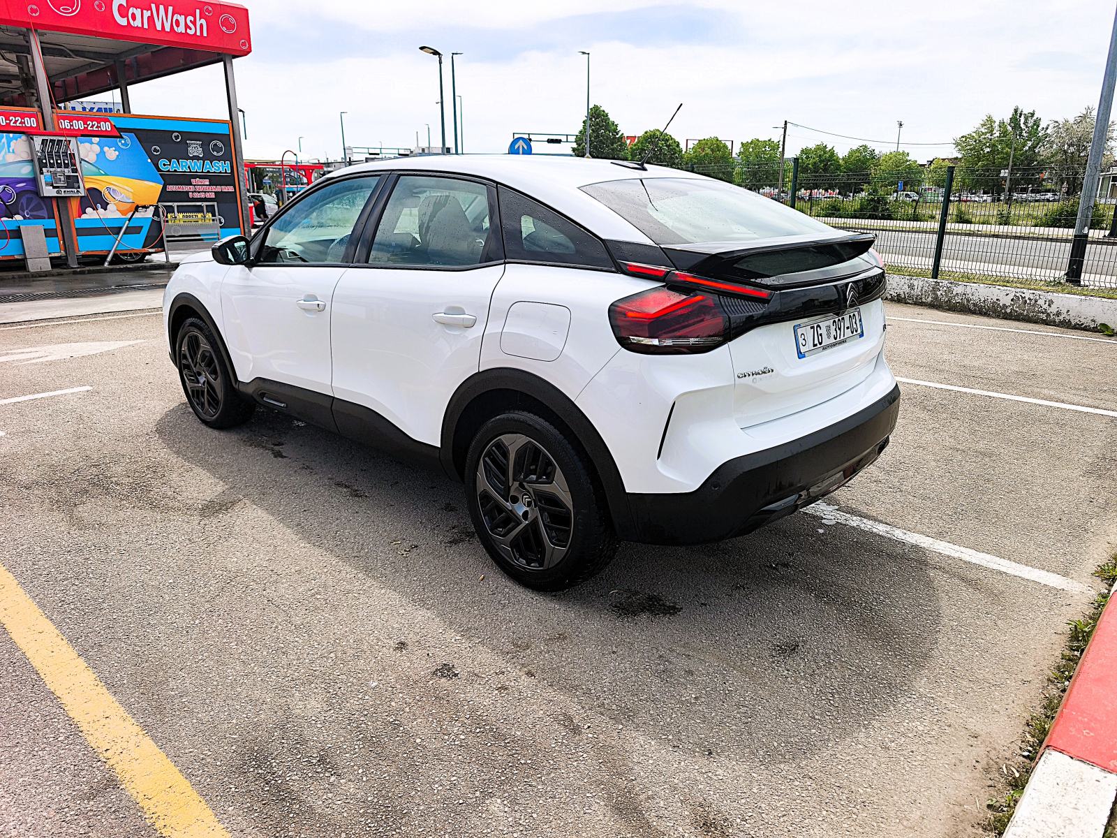 Citroën C4 1,5HDI 96kw AUT Lanac 8mm+servis, pogled izvana - slika 4