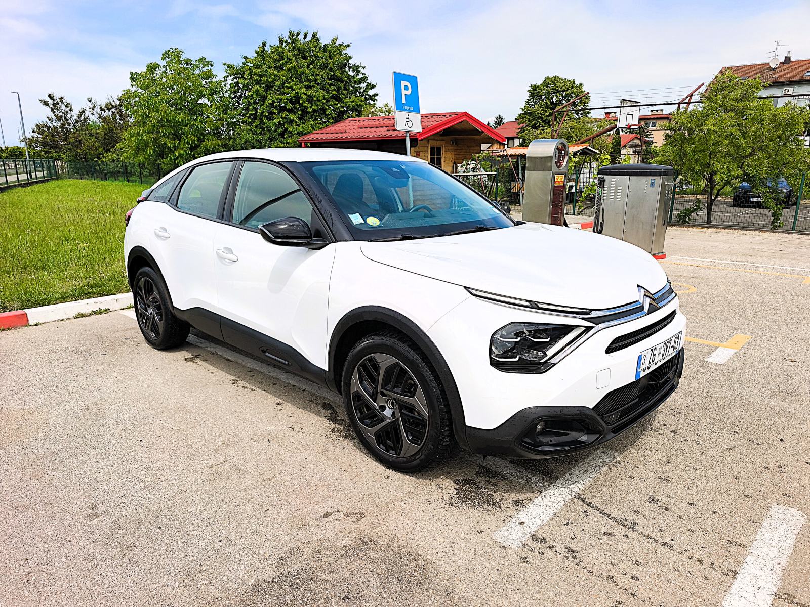 Citroën C4 1,5HDI 96kw AUT Lanac 8mm+servis, pogled izvana - slika 3