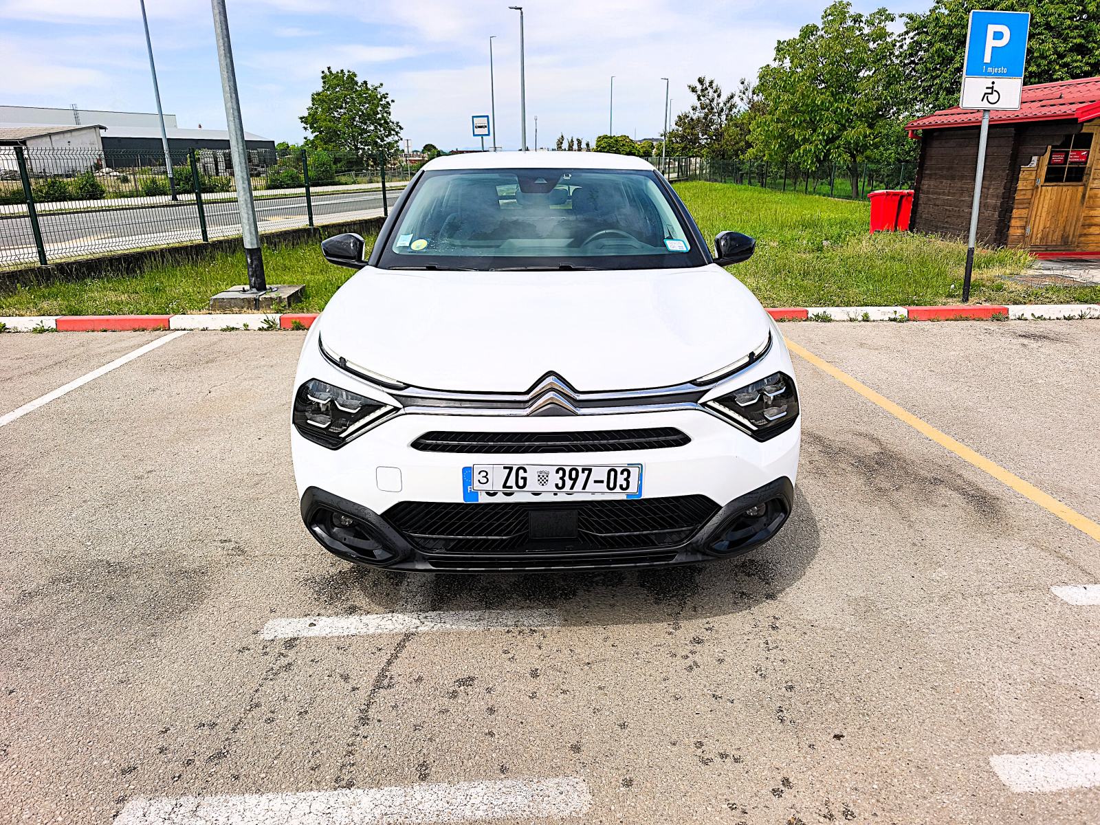 Citroën C4 1,5HDI 96kw AUT Lanac 8mm+servis, pogled izvana - slika 2