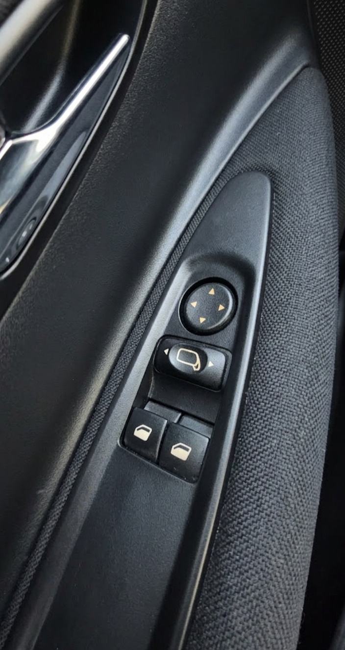 Citroën C4 1,6i, HR AUTO, AUT.KLIMA, SERVO, ALU FELGE..., fotografija 11