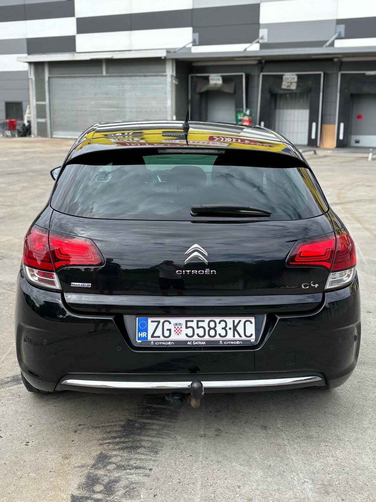 Citroën C4 1,6 BlueHDi 2016.godina SHINE PAKET OPREME!, fotografija 8