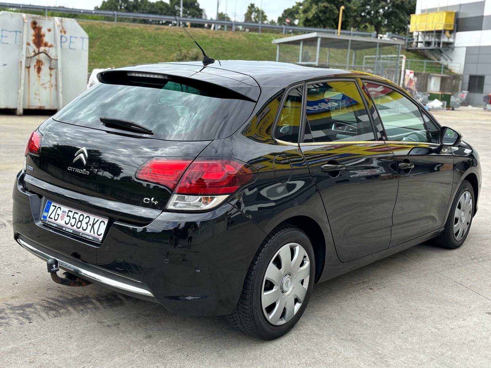 Citroën C4 1,6 BlueHDi 2016.godina SHINE PAKET OPREME!, fotografija 7