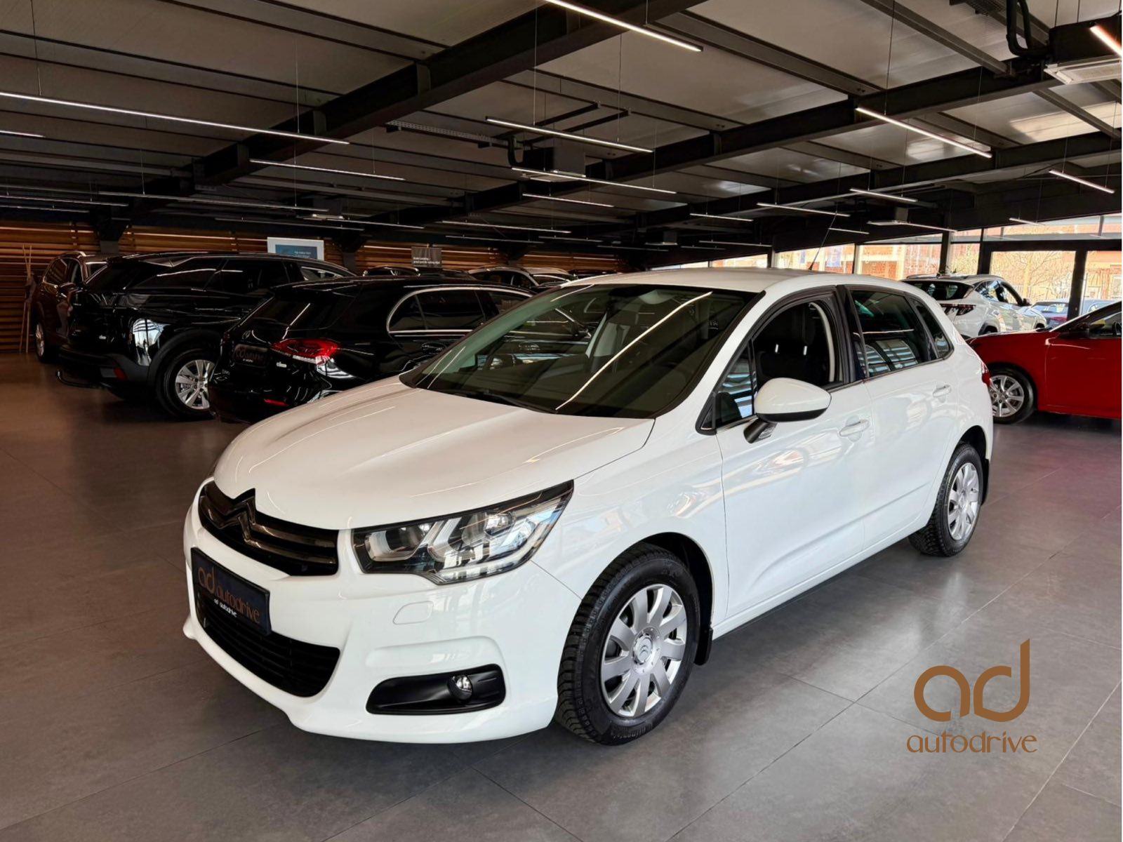 Citroën C4 1,6 BlueHDi KLIMA • SERVISNA • LEASING RATA VEĆ OD: 168,00€, fotografija 1