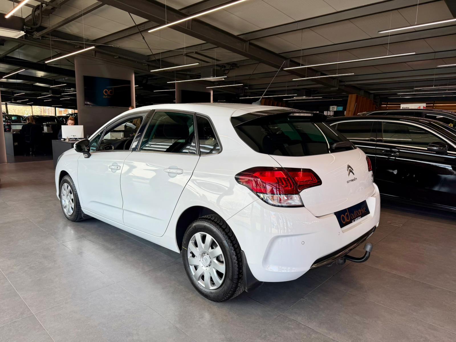 Citroën C4 1,6 BlueHDi KLIMA • SERVISNA • LEASING RATA VEĆ OD: 168,00€, fotografija 5