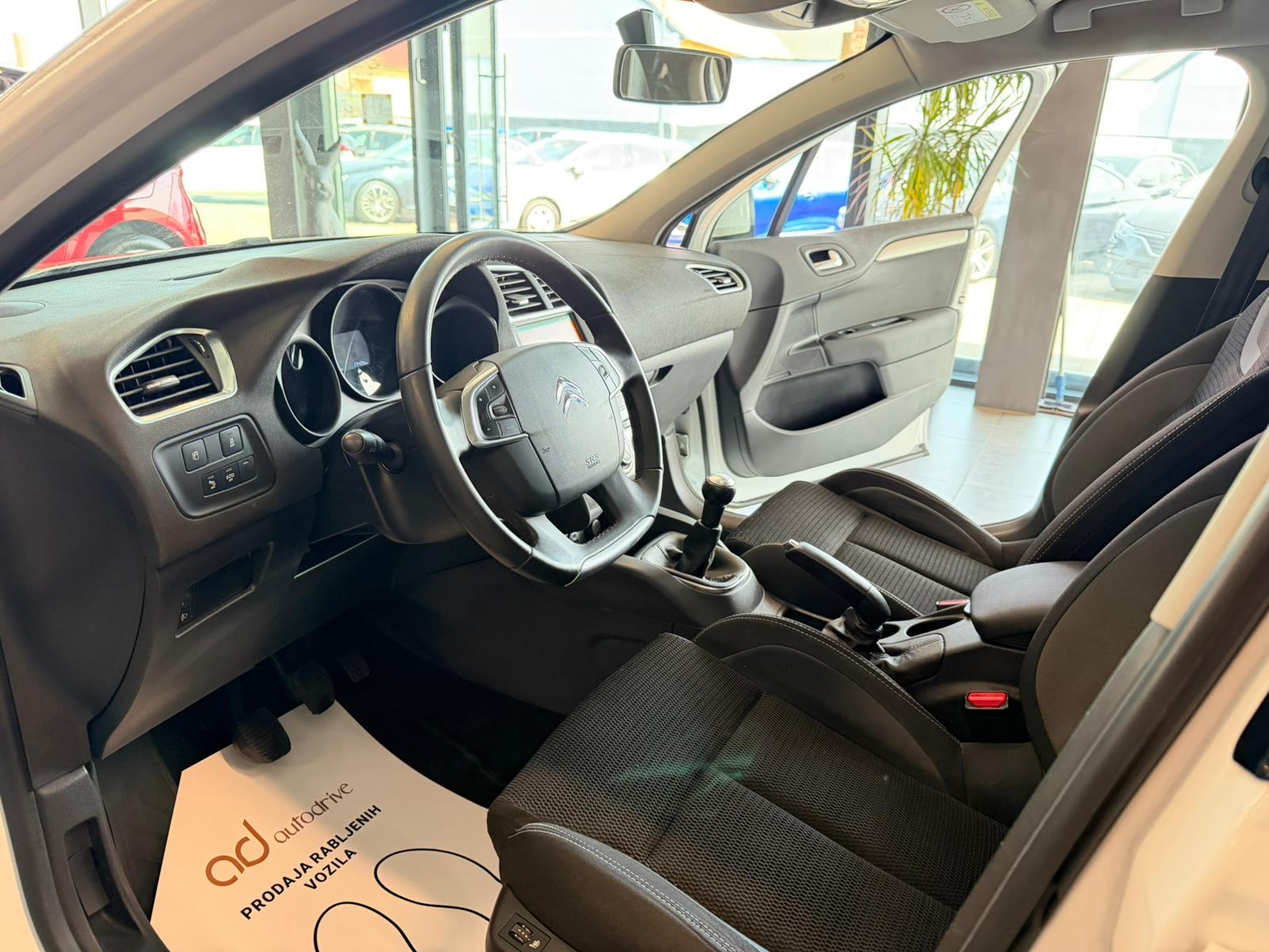 Citroën C4 1,6 BlueHDi KLIMA • SERVISNA • LEASING RATA VEĆ OD: 168,00€, fotografija 12