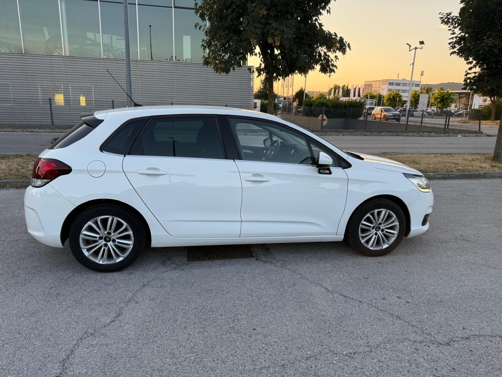 Citroën C4 1,6 BlueHDi PRVI VLASNIK, Kupljen u RH, VRHUNSKI, fotografija 3