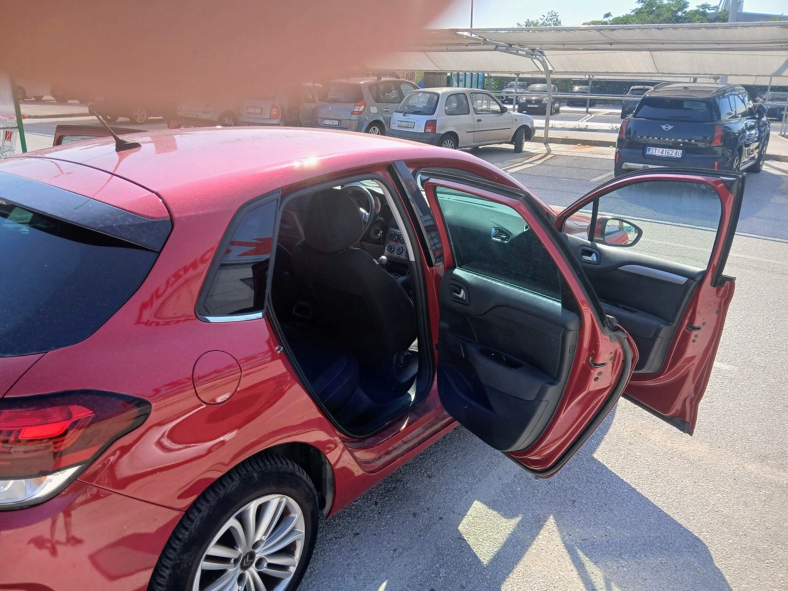 Citroën C4 1,6 BlueHDi 1. VLASNIK reg. god. dana, ovlašteni servis, fotografija 9