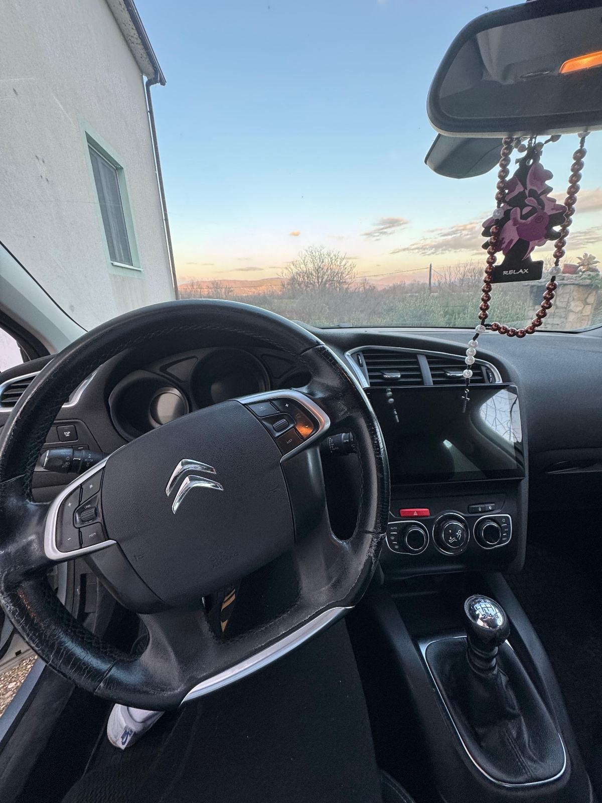 Citroën C4 1,6 e-HDi, fotografija 10