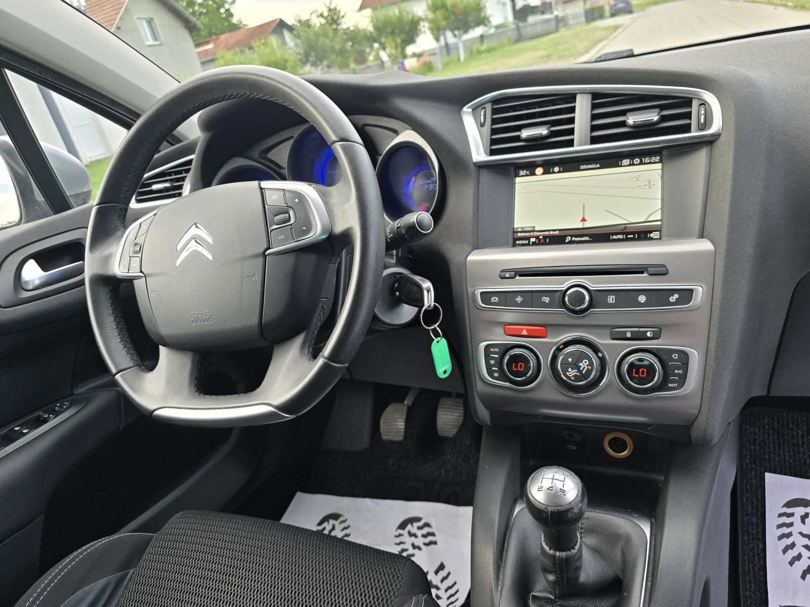 Citroën C4 1,6 HDi-2019god.od-NAVIGACIJA-xenon,climatronic,alu,KARTICE, fotografija 14