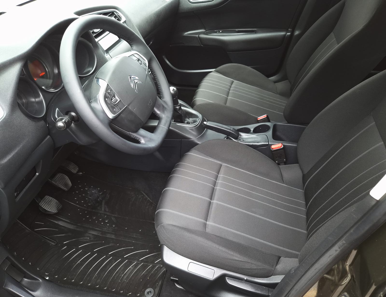 Citroën C4 1,6 HDi****HR.AUTO***reg. 1.godinu****ODLIČAN*, fotografija 17