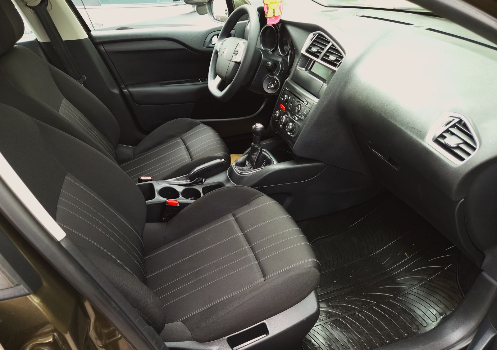 Citroën C4 1,6 HDi****HR.AUTO***reg. 1.godinu****ODLIČAN*, fotografija 15