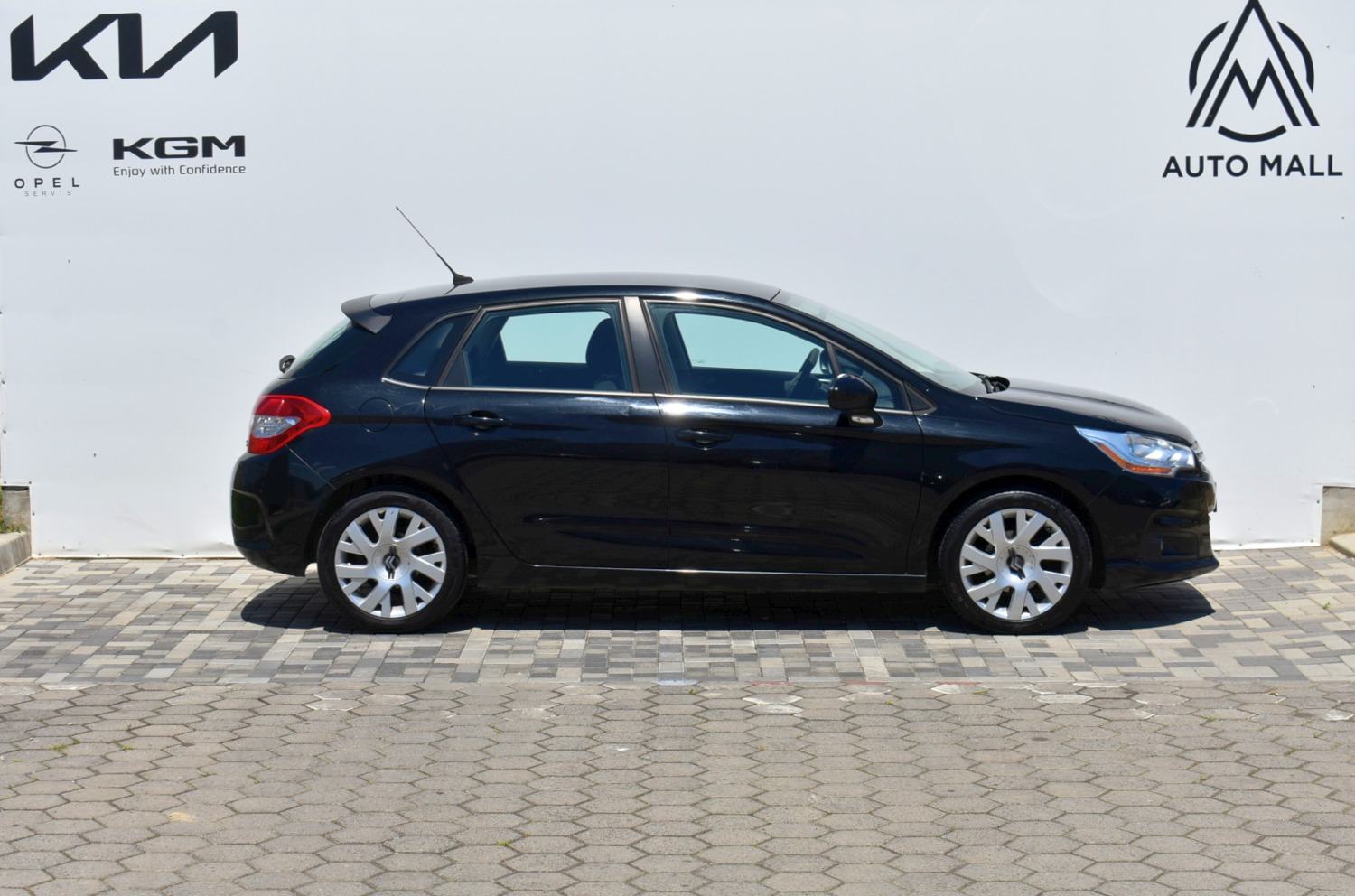 Citroën C4 1.6 HDI *HR* JAMSTVO, 1.VLASNIK, SET GUMA, REG.DO 03/2027*, fotografija 3