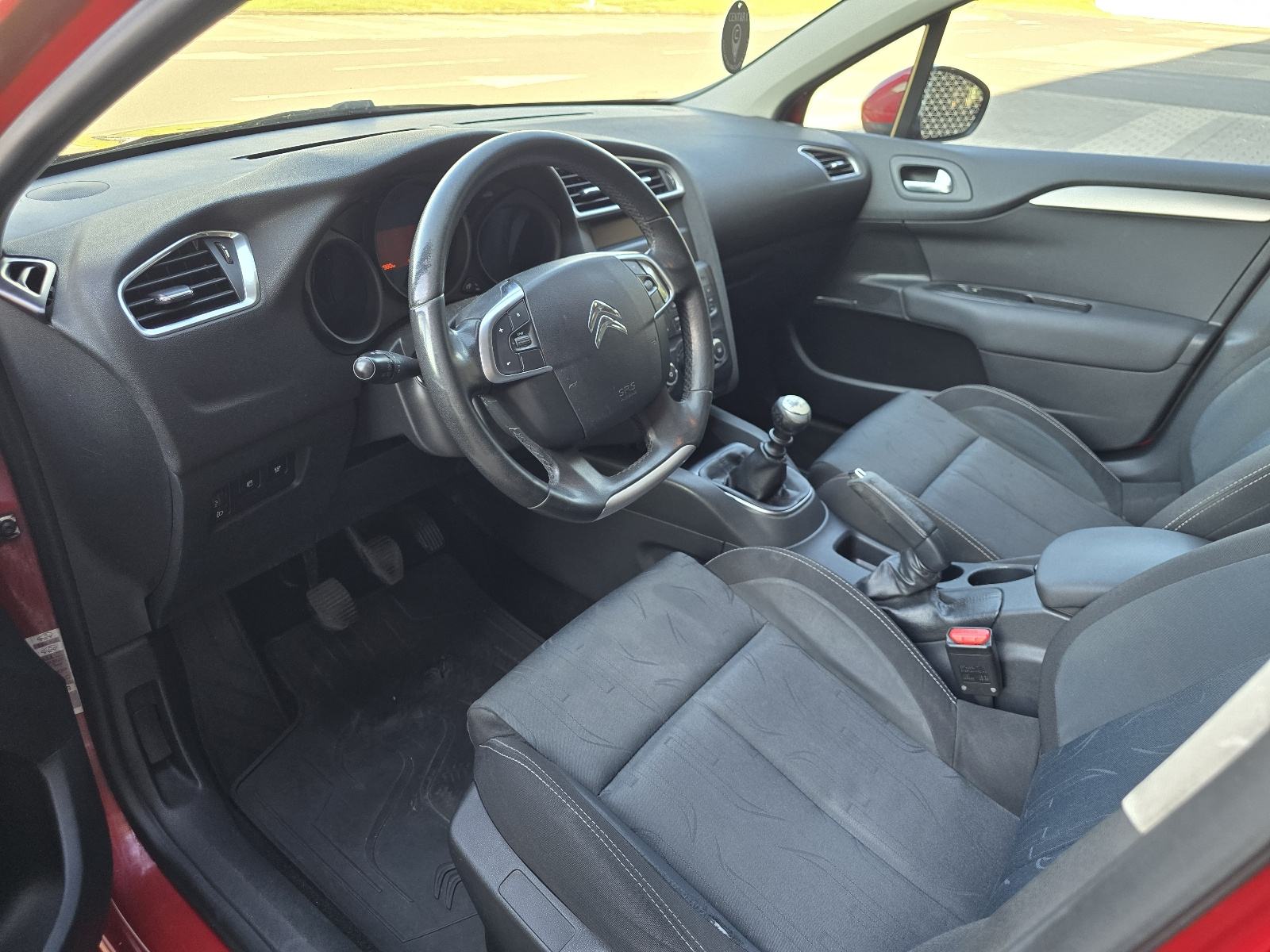 Citroën C4 1,6 HDi / HR VOZILO / KLIMA / NOV.GUME /, fotografija 10