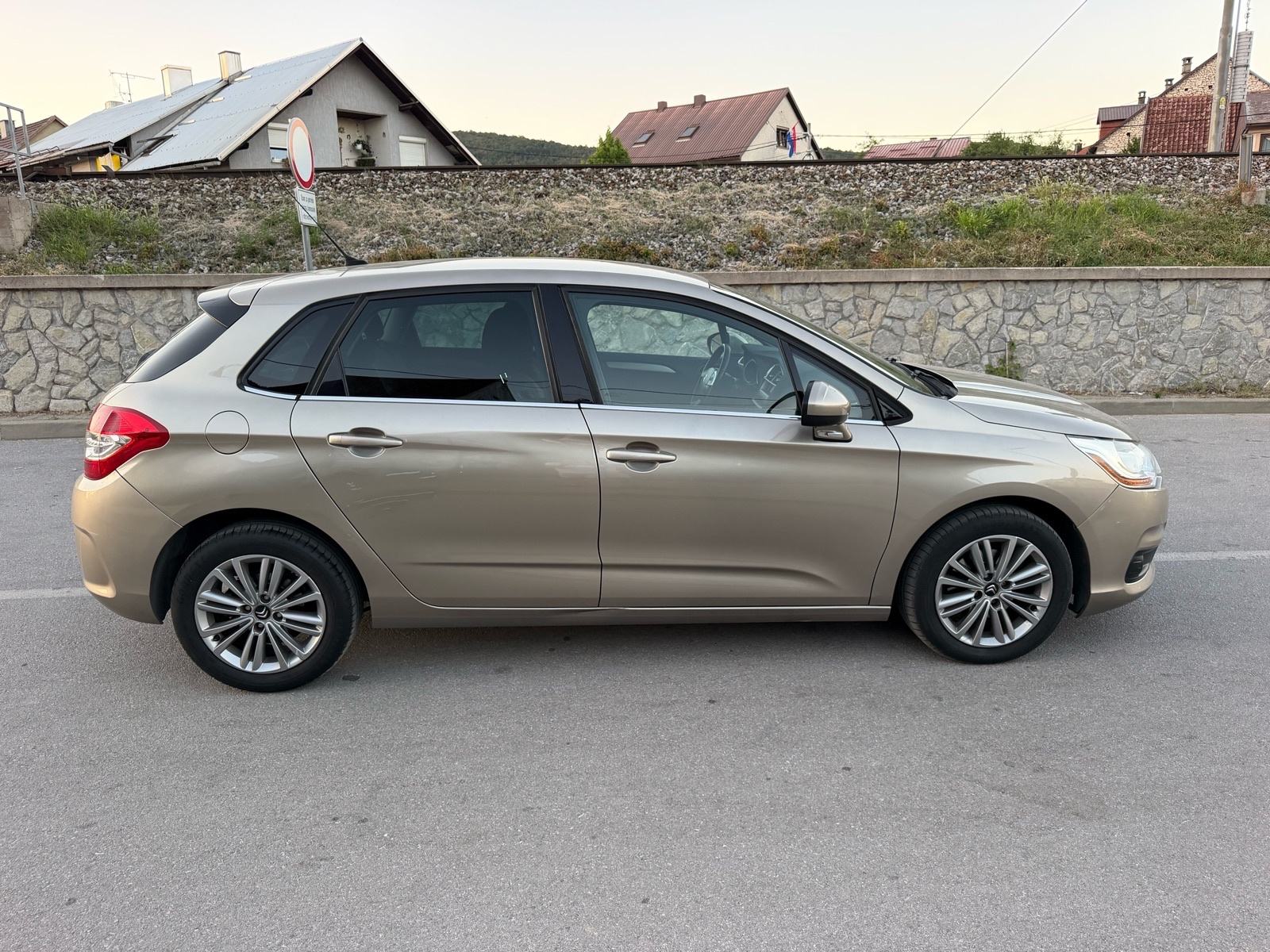Citroën C4 1,6 HDi**Medveščak**, fotografija 5