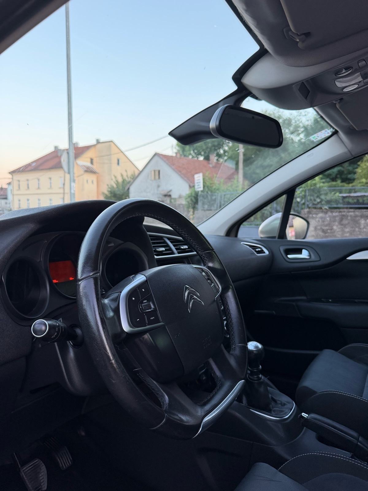 Citroën C4 1,6 HDi**Medveščak**, fotografija 12